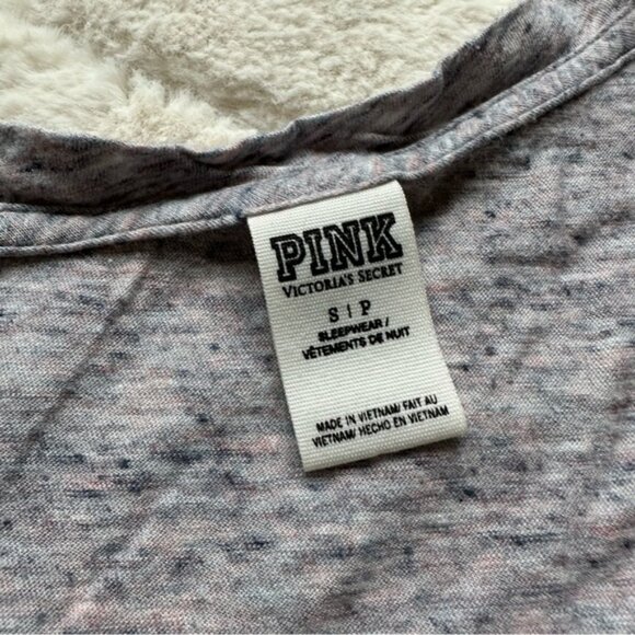 Victoria's Secret PINK | Short Sleeve Heather Gray V-Neck Tee Shirt | Size Small - Picture 9 of 12